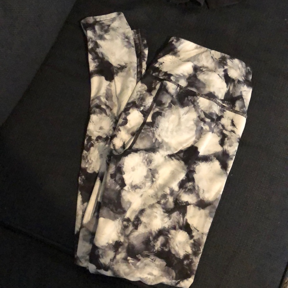 Athleta yoga pants